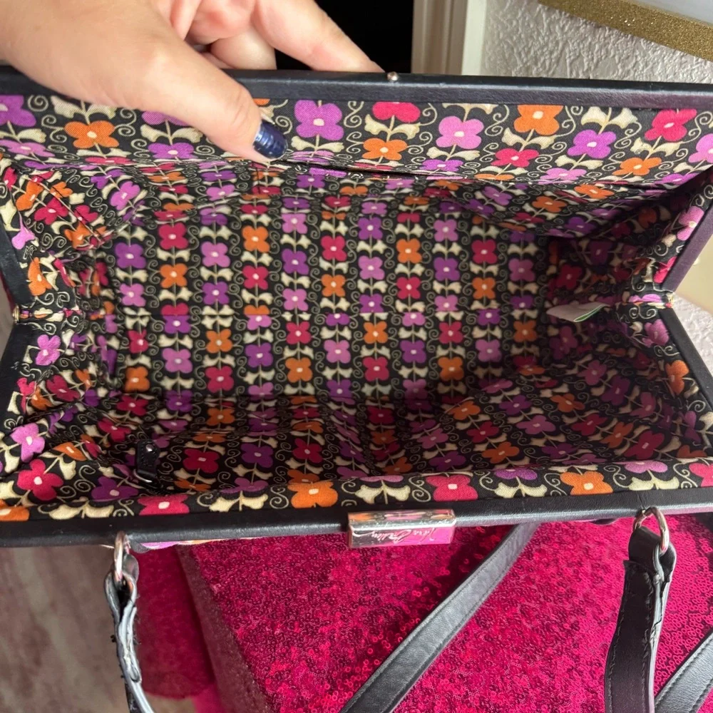 VERA BRADLEY 🌸 Quilted Floral Shoulder Bag - Picture 10 of 12